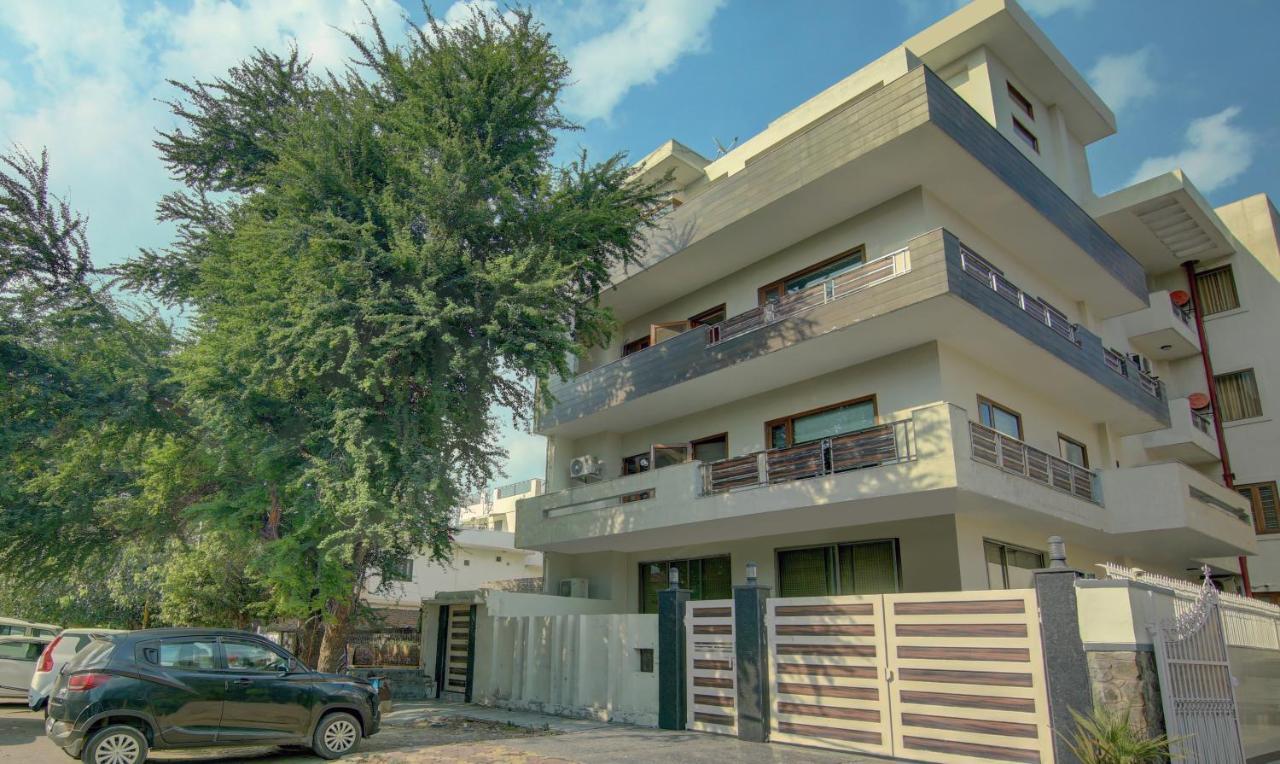 Itsy Hotels Swastika Inn Sector 26 Noida Zewnętrze zdjęcie