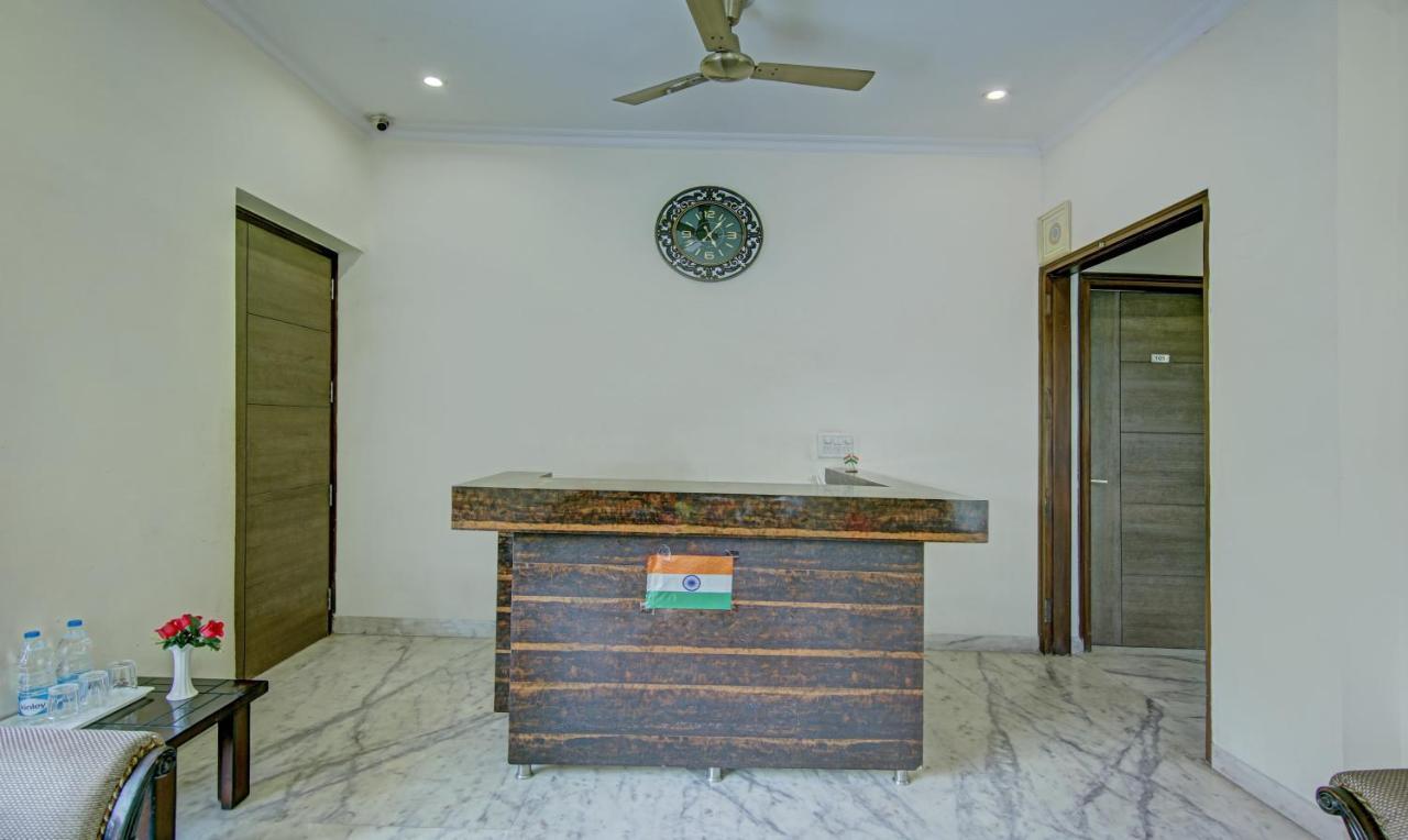Itsy Hotels Swastika Inn Sector 26 Noida Zewnętrze zdjęcie